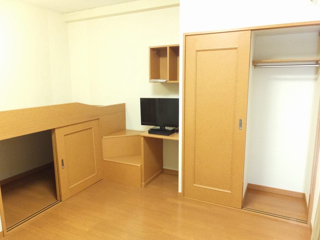 レオパレス横田レジデンス 荷物も多い人にもオススメできるお部屋です。