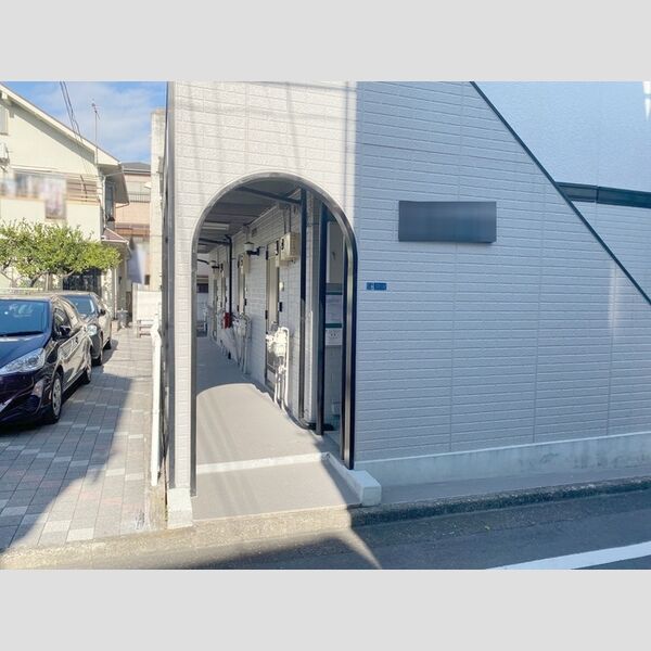 メゾンクアトロ エントランス