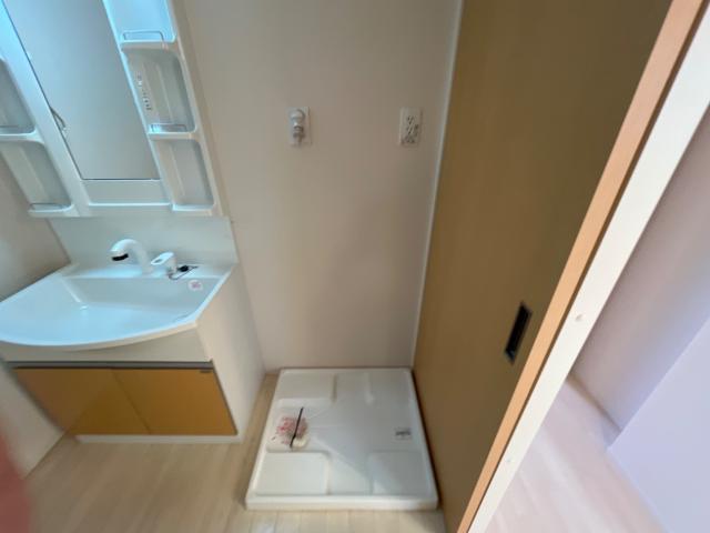 ラ・ミア・カーサ205号室 洗濯機置場