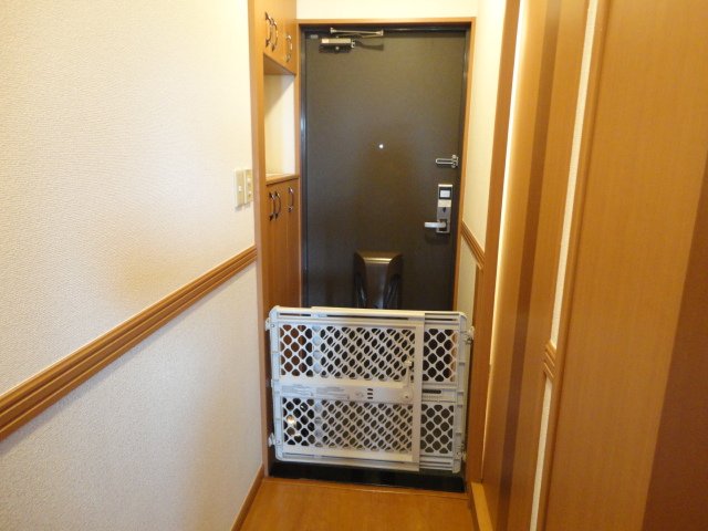 ディア フレンド ＫＯＩＺＵＭＩ 玄関