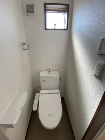プランドール三ツ沢203号室 トイレ