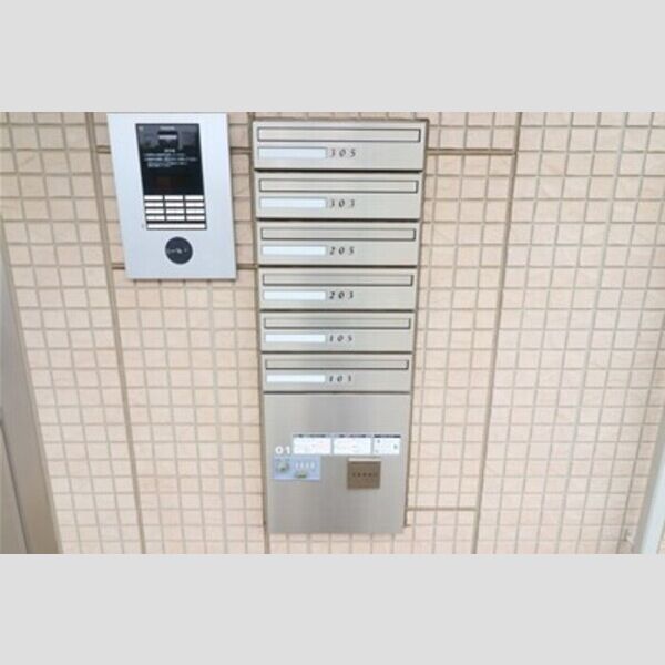 フロレスタセントラルパーク 宅配ボックス