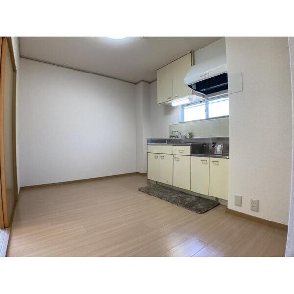 エステートピア朋友 リビング