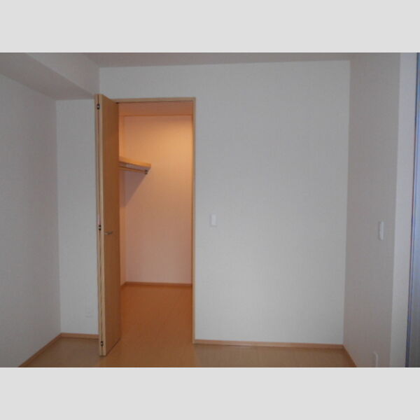 ルシェリア102号室 ウォークインクローゼット