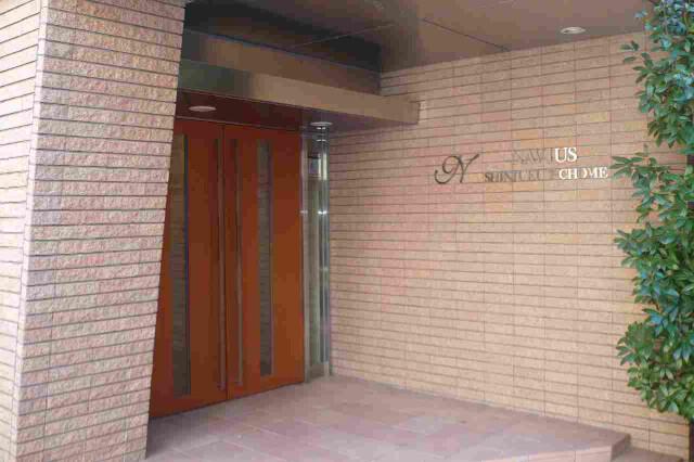 ナビウス新宿七丁目 エントランス