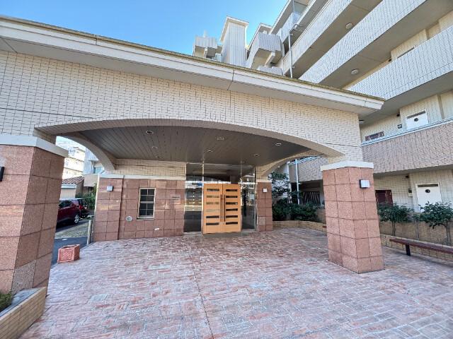 アウラ１０(E-058)3階 エントランス