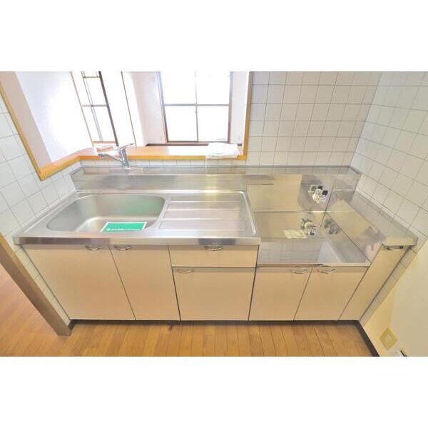 ベルヴェデーレII405号室 キッチン