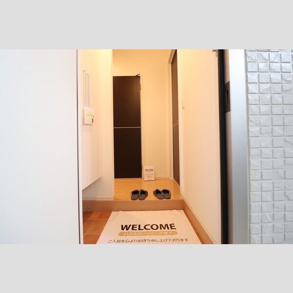 フェリーチェ　ヴィータ　A 玄関