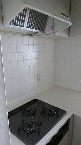 ライオンズステーションプラザ相模大野7階 3口コンロ　※前回募集時2019年4月の写真