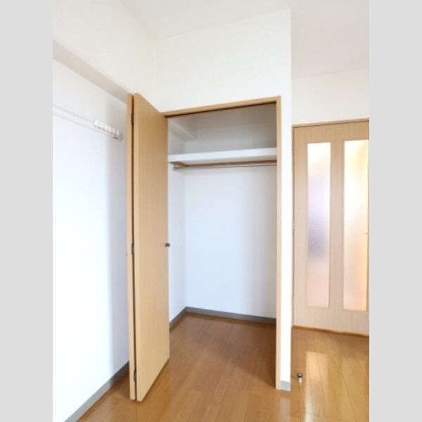 ラティニア506号室 クローゼット