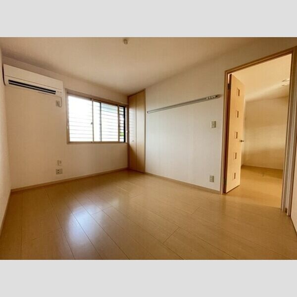 ルミエールモナリエ102号室 洋室　6帖