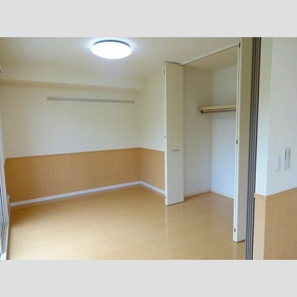 ガーデンコート　C 収納