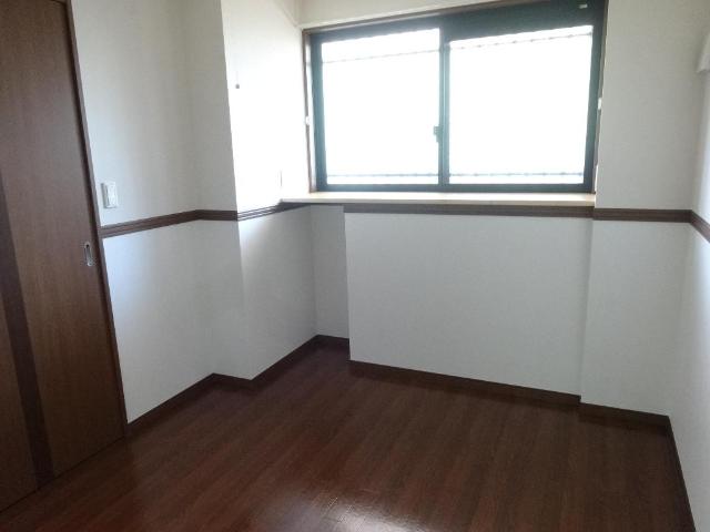 グレイスヴィラ　Ｓ．Ｔ． 洋室４．９帖