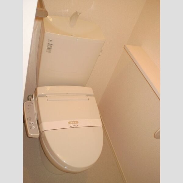 ラ・メゾン・クラウン 温水洗浄暖房便座