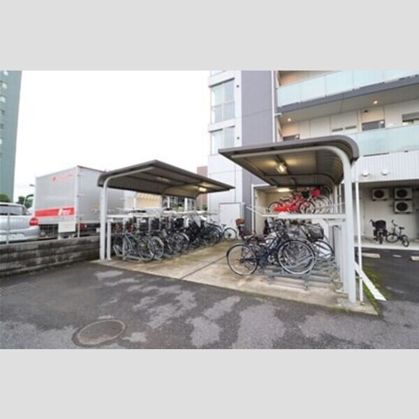 グリーンヒルズ903号室 駐輪場