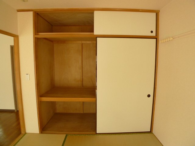 パレスオオハク 収納