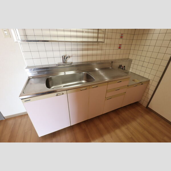 ファーストコーポ幕張本郷0808号室 キッチン