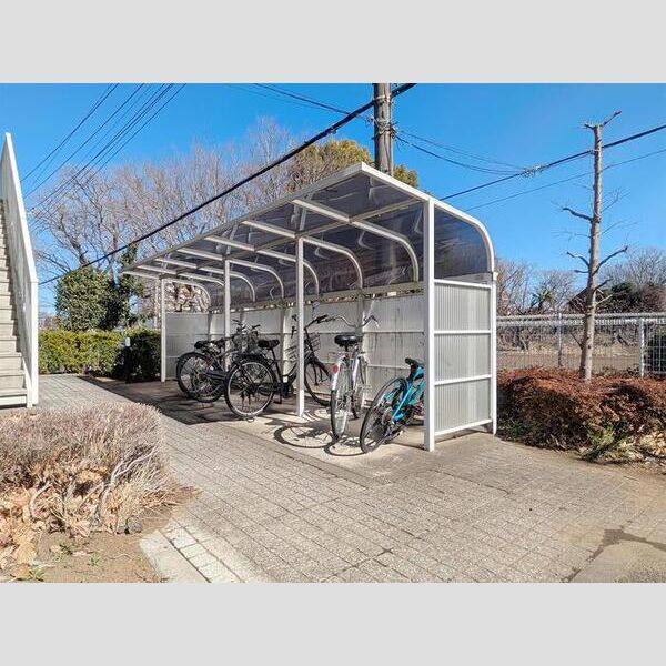 ルードルフィアタウンズ　B102号室 駐輪場