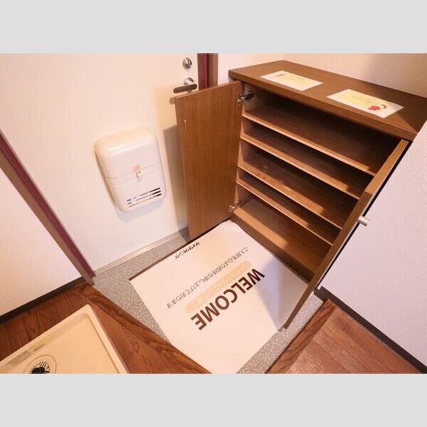 スターフィールド202号室 玄関