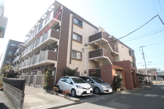 ボヌール五番館 タイル貼りのオシャレな外観！