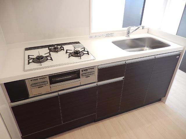 グランベル・Ⅲ105号室 キッチン