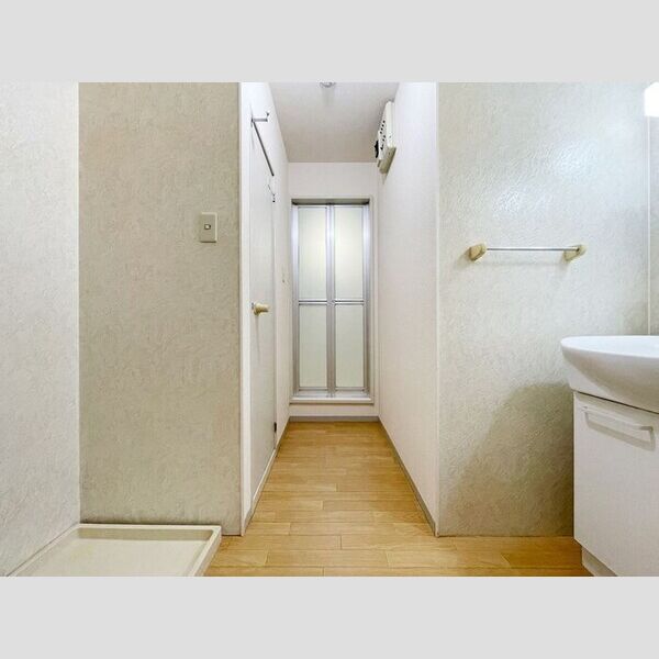 ラフィネ　FGG101号室 洗面室