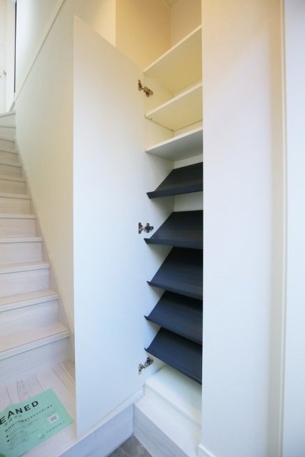 エトワール四谷 靴入