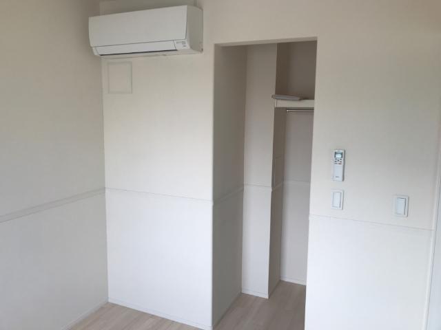 モデスト・ヴィラ 洋室