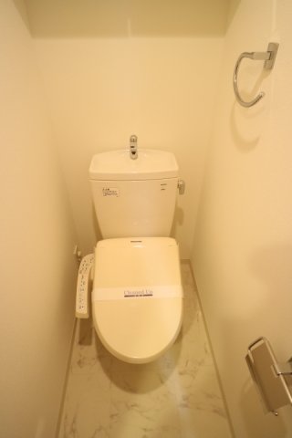 プラウドフラット早稲田 トイレ