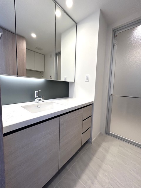 ＨＡＲＵＭＩ　ＦＬＡＧ　ＳＵＮ　ＶＩＬＬＡＧＥ　Ｔ棟4603号室 2025年11月撮影