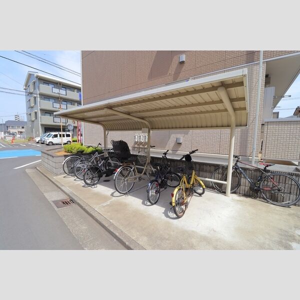 エターナル　ジョイ 駐輪場