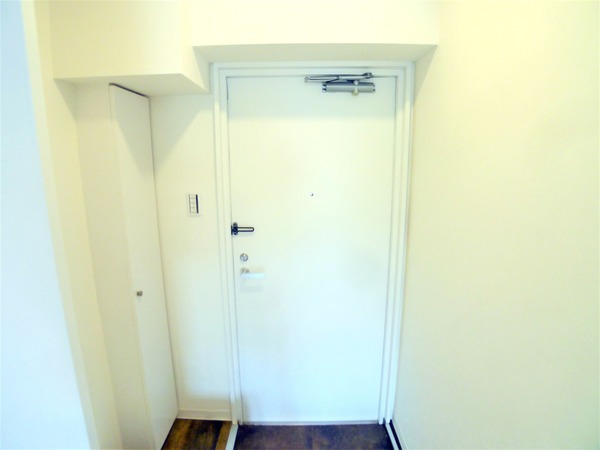 ドムール平塚第３ 玄関