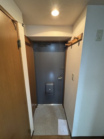 スクエア田邊0105号室 玄関