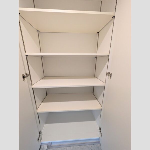 カスタリア高輪0604号室 収納棚