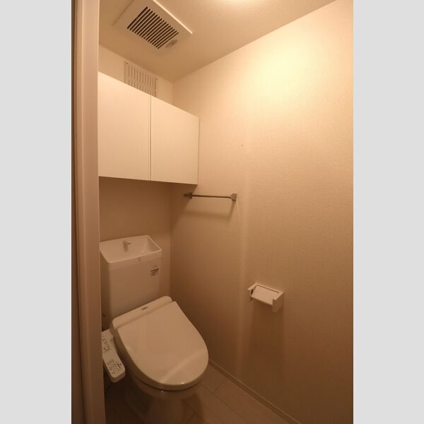 エクセリア中村北303号室 トイレ