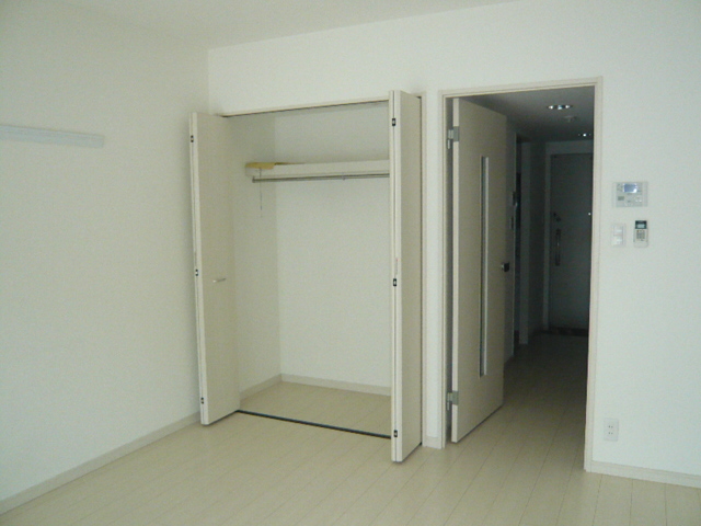 ハーミット高幡0305号室 居室3