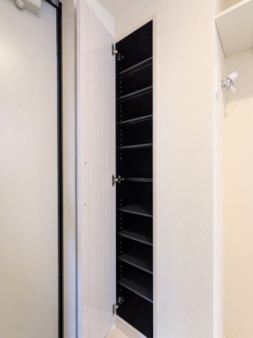 テラス祖師ヶ谷大蔵0103号室 収納