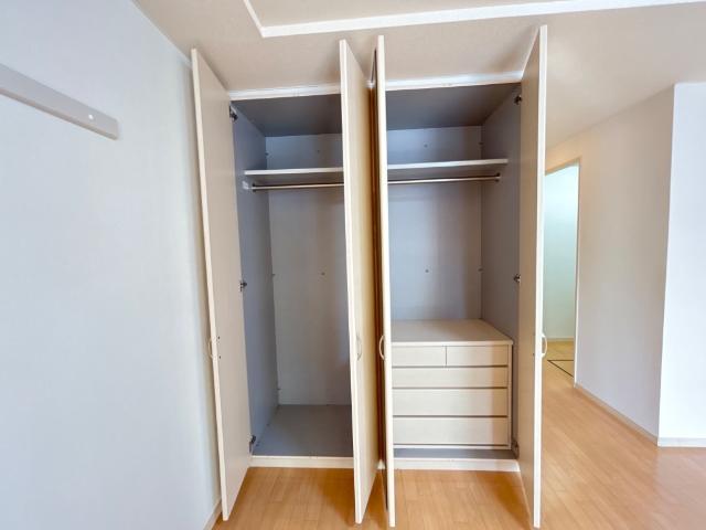 ラッフィナート田園102号室 クローゼット