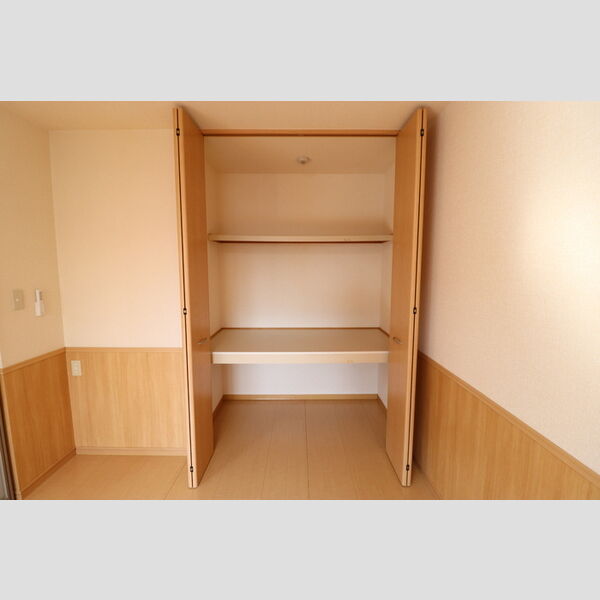 バニュルス　Ⅰ・Ⅱ・ⅢⅡ103号室 物入