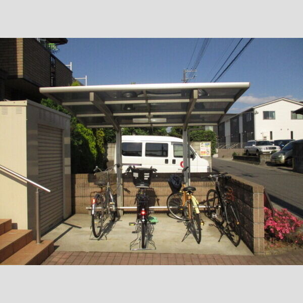 ラ・プランタン 駐輪場