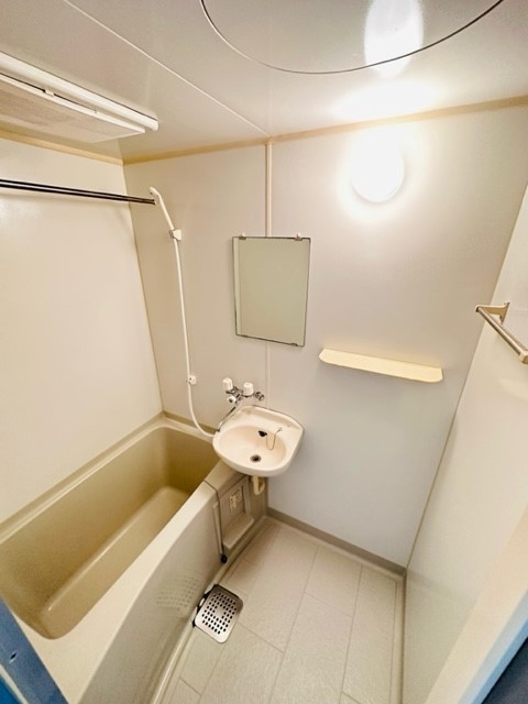 レオミノール明神町0201号室 お風呂