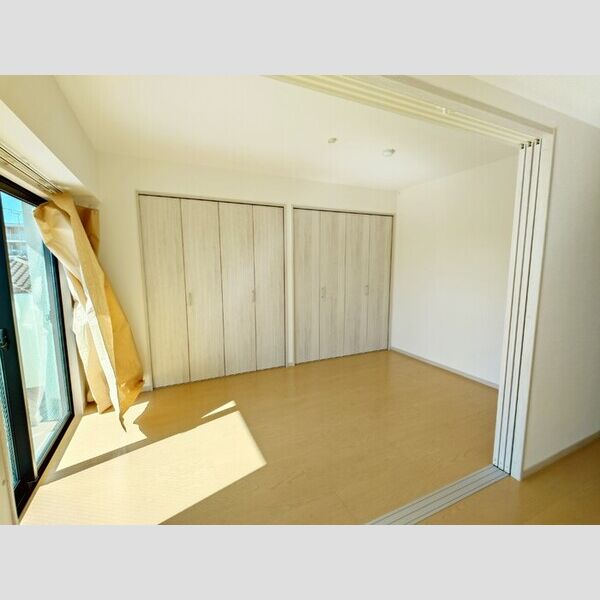 グランヴェールにしすな301号室 洋室6帖