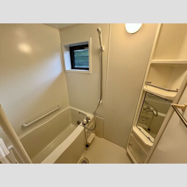 エクセルパーク　B棟101号室 浴室