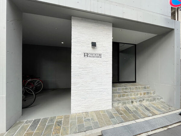 COCOCUBE東日暮里 エントランス