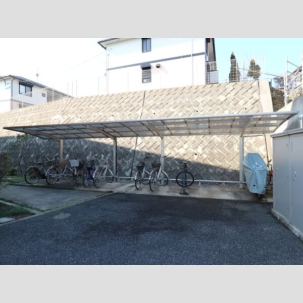 ブエナビスタ206号室 駐輪場