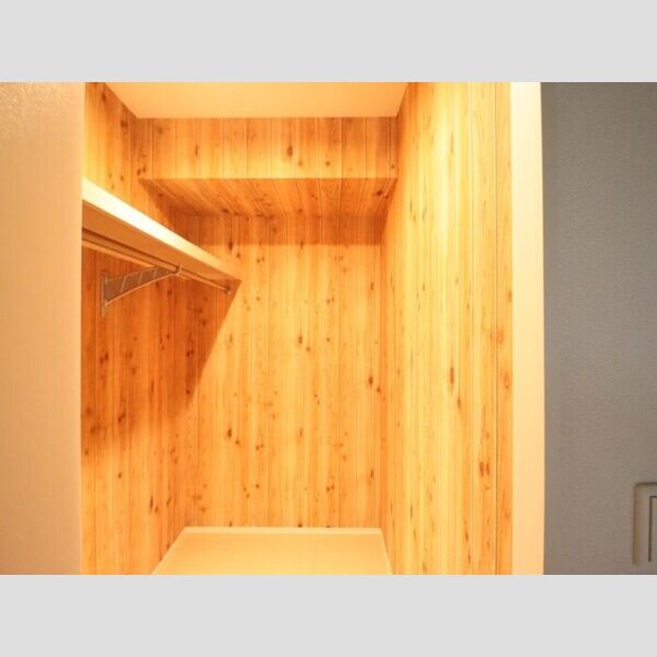 エクセレント三輪野山　Ⅰ ウォークインクローゼット