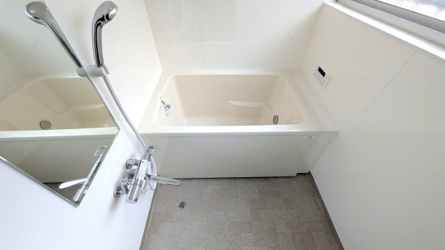 大楽寺町２６２－２０貸家 日々の暮らしに欠かせないお風呂です。お風呂もリニューアルです。