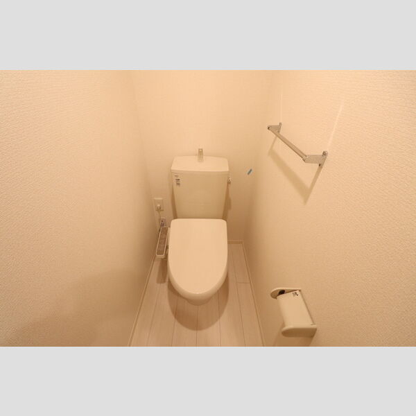 ア　レーズ203号室 温水洗浄暖房便座