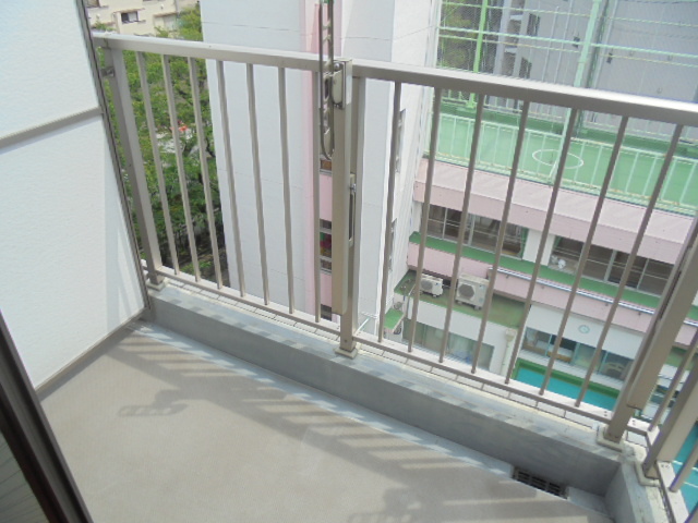 ＳＡＮ　ＳＵＲＩ池田山 バルコニー