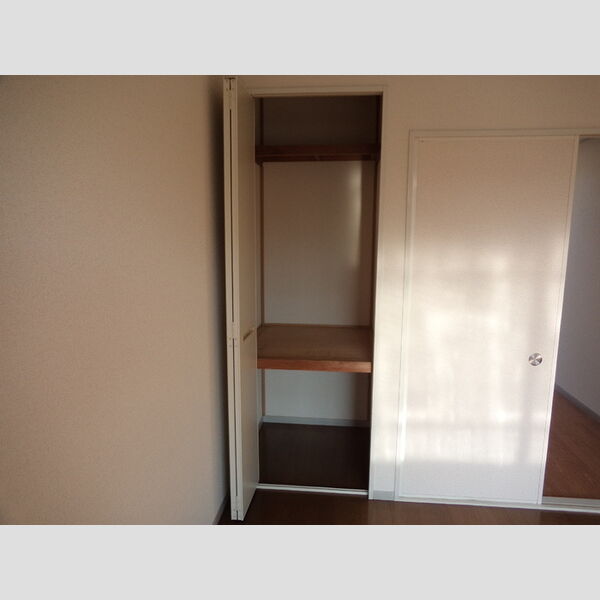 オイカワハイツ107号室 収納